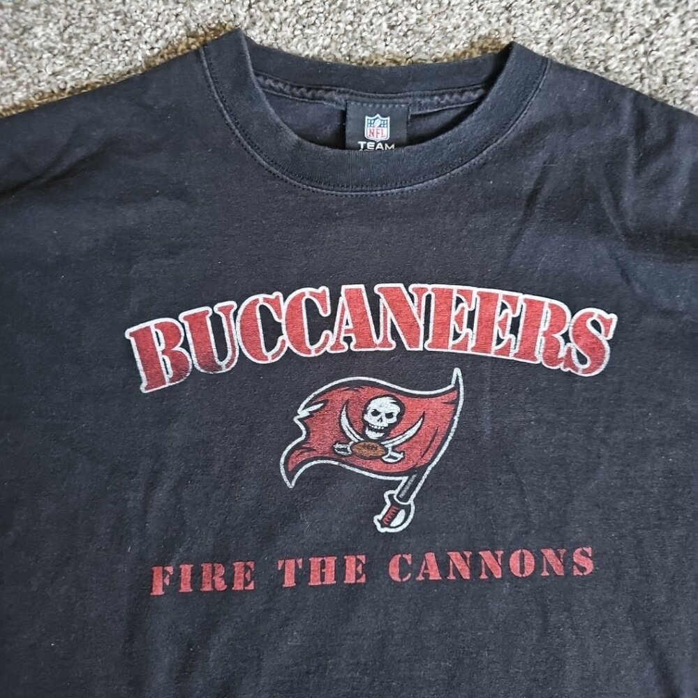 NFL Team Apparel Tampa Bay Buccaneers "Fire the Cannons" Size XL Black Shirt - Picture 3 of 6